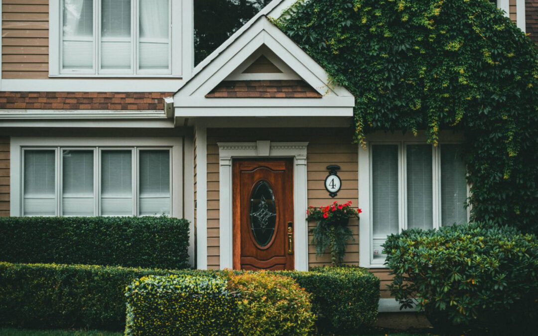 What to Know About Homeowners Associations (HOAs)